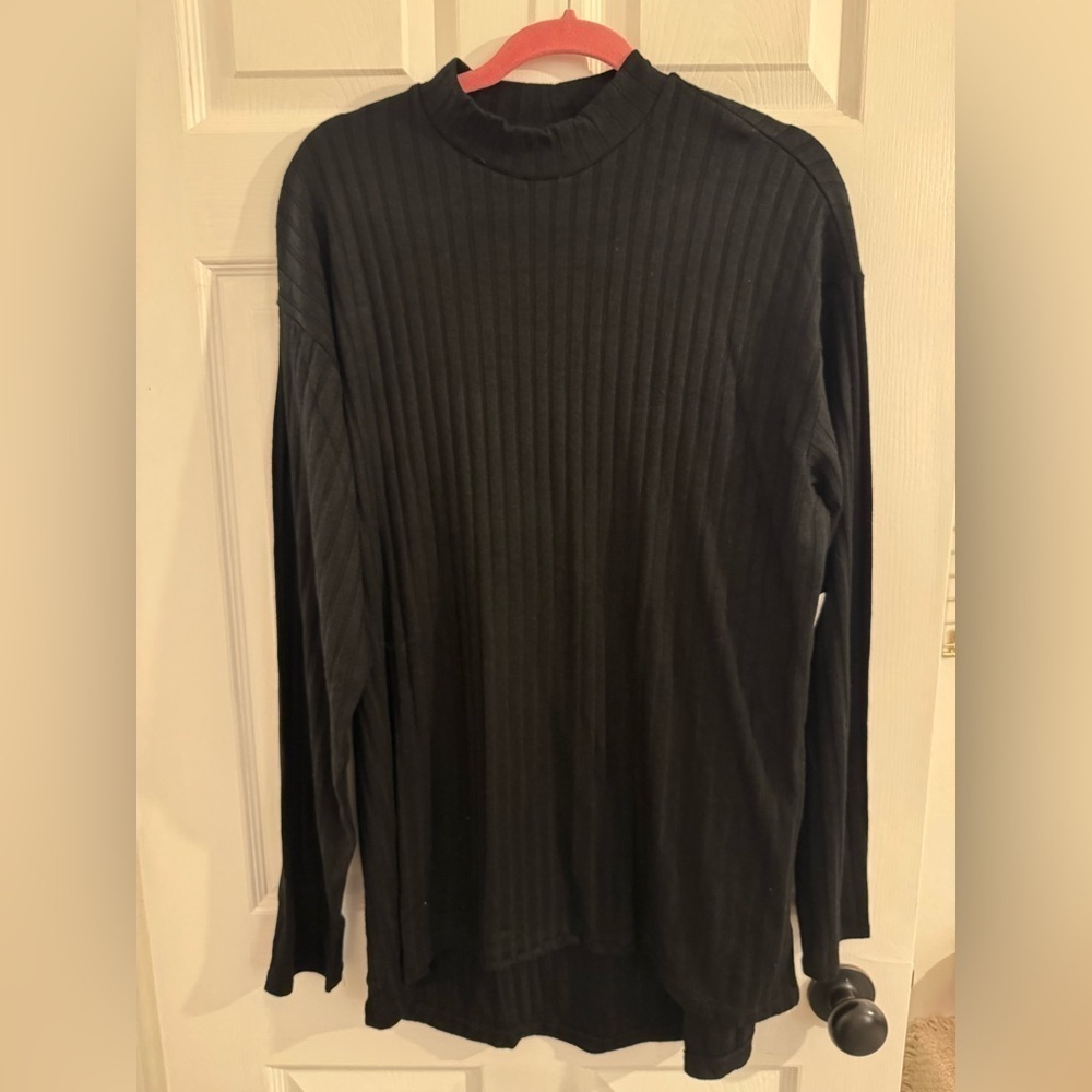 Old Navy Ladies *tall* Black Ribbed Long Sleeve Top